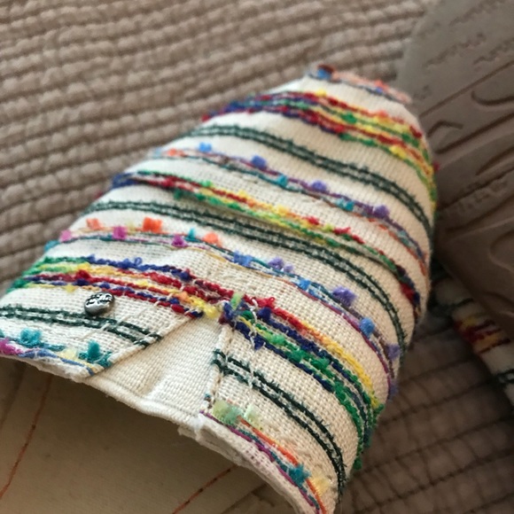 Mad Love for Target Rainbow Thread Flats - Size 8 - Picture 6 of 7